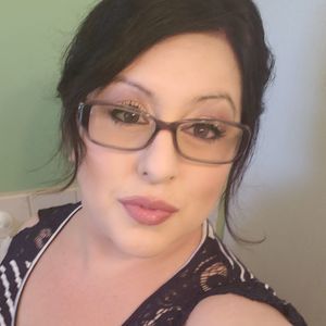 Meet your Posher, Liz